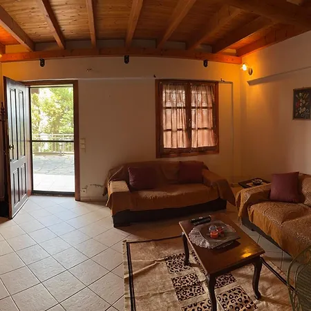 Wooden Harmony Ferienhaus Kriopigi